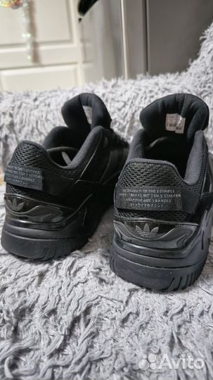 Adidas мужские кроссовки 44-45