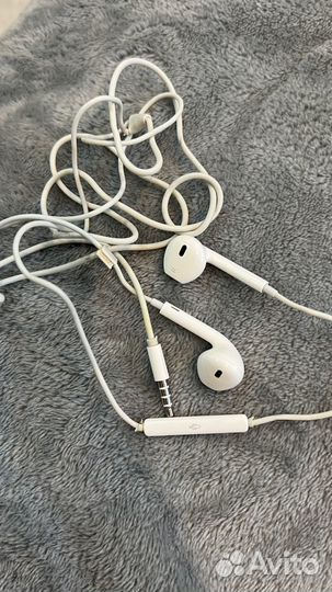 Оригинальные Apple EarPods c разъёмом 3,5 MM