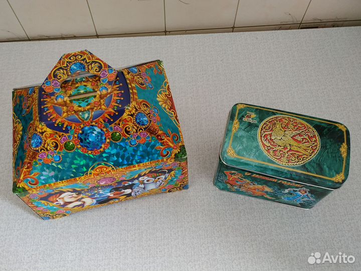 Коробки жестяные, банки из под чая, подарков