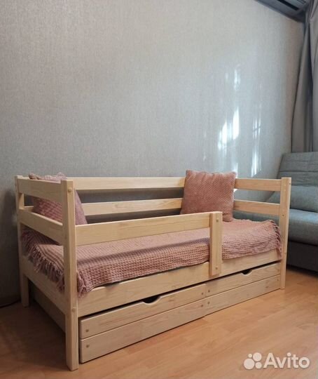 Детская кроватка Соня