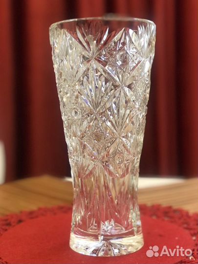 Хрустальная ваза