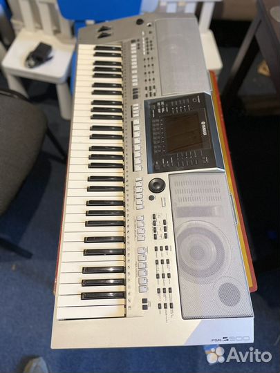 Yamaha psr s900