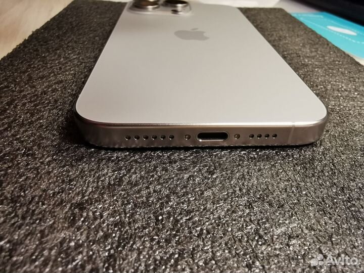 iPhone 15 Pro Max, 256 ГБ