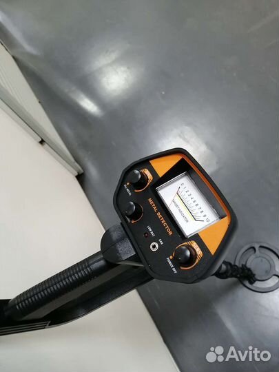 Металлоискатель новый