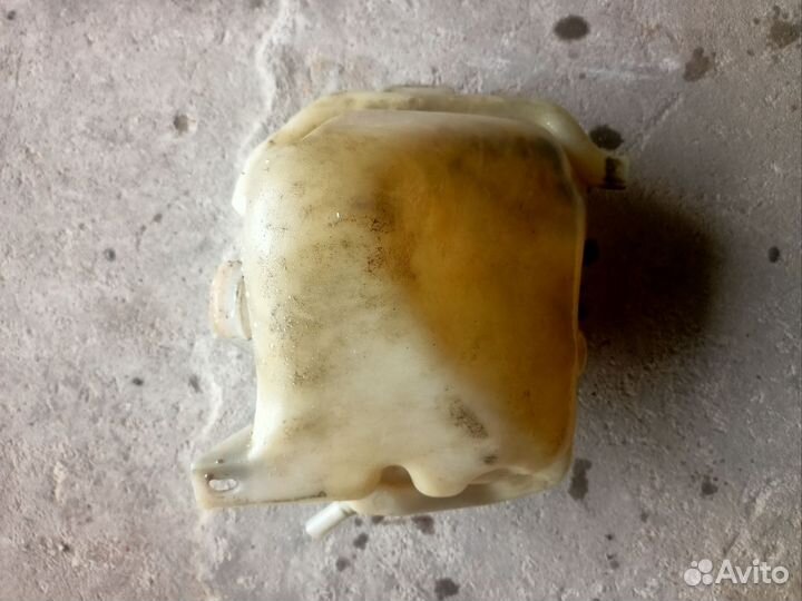 Бачок расширительный Chrysler Stratus/Cirrus 2001