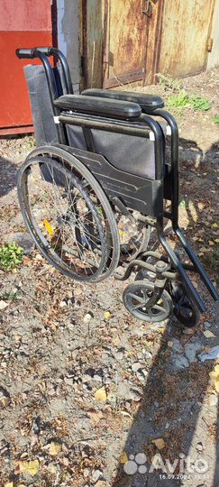 Инвалидная коляска складная бу