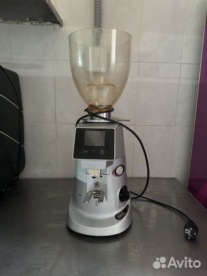 Кофемашина nuova simonelli appia 1 gr