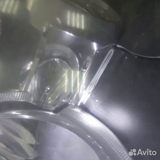Фара передняя правая Mitsubishi Outlander