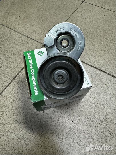 Натяжитель поликл. ремня с роликом Renault 1.9 dci