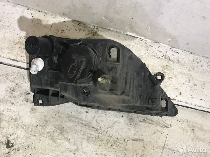 Largus фара левая