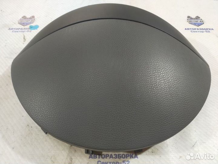 Накладка панели приборов Volkswagen Touareg 1