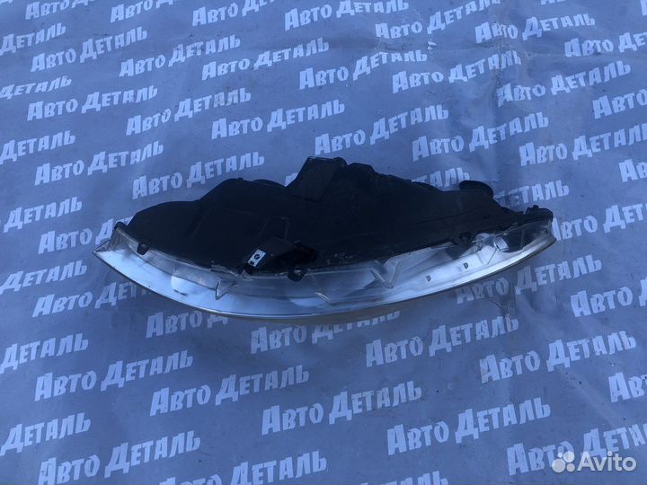 Фара левая Peugeot 308