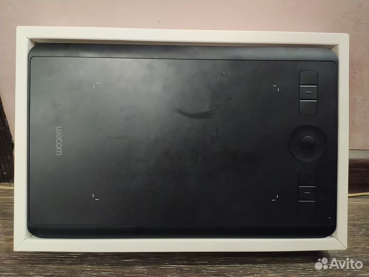 Графический планшет wacom Intuos Pro (PTH-460)