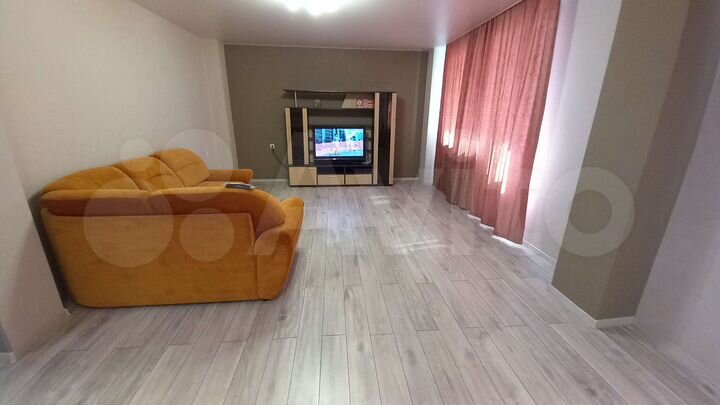 2-к. квартира, 68 м², 3/9 эт.