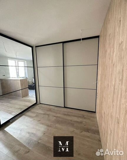 Шкаф купе современный