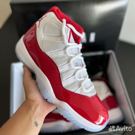 Nike air jordan 11 'cherry'