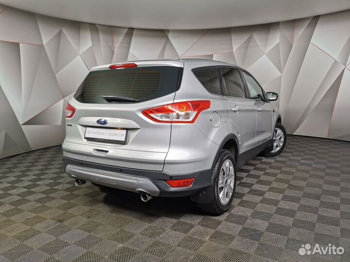 Ford Kuga, 2016