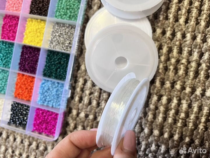 Набор для бисероплетения 28 цветов