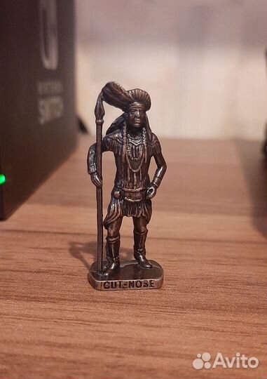 Солдатики из киндер сюрприза 90-хх