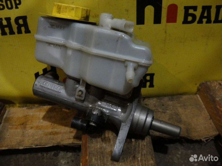 Главный тормозной цилиндр Skoda Fabia 2