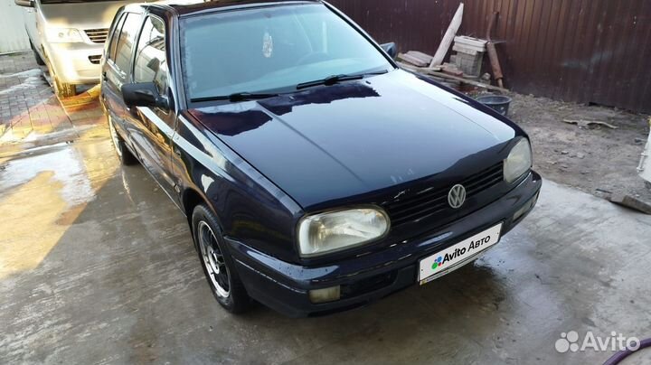 Volkswagen Golf 1.6 МТ, 1997, 264 000 км