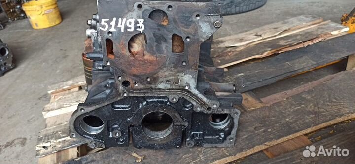 Блок цилиндров Hyundai Grand Starex TQ D4CB 21100