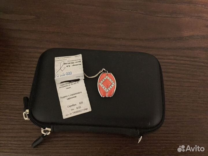 Украшение на шею
