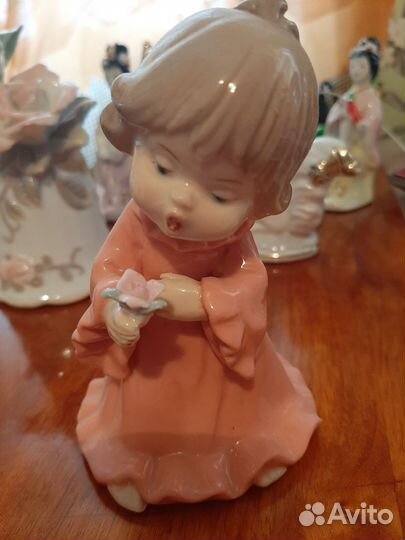 Фарфоровые статуэтки