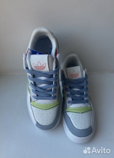 Кроссовки adidas