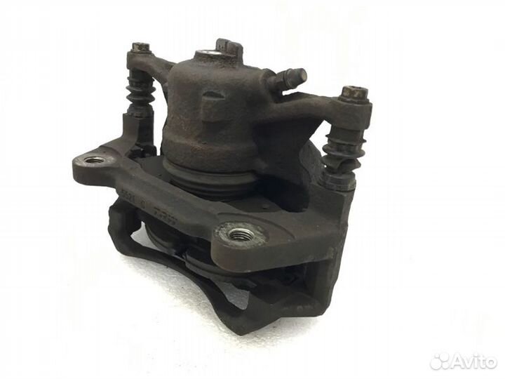 Суппорт тормозной передний правый Skoda Octavia