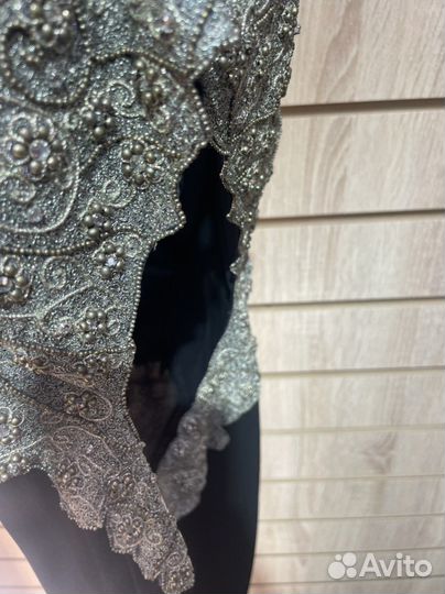 Вечернее платье с бисером