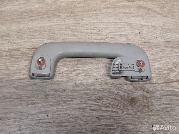 Внутренняя потолочная ручка Kia Rio FB