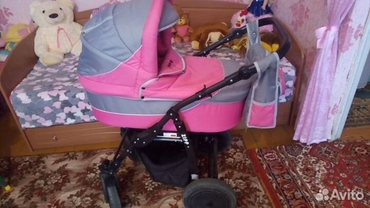 Прогулочная коляска