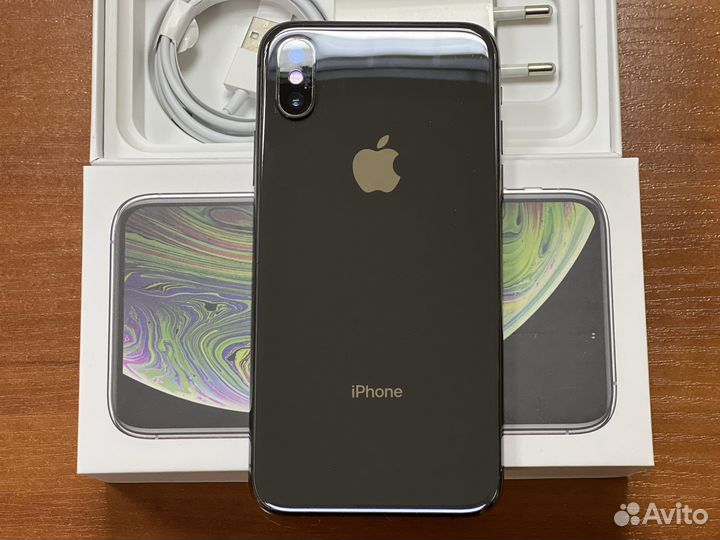 iPhone Xs, 256 ГБ