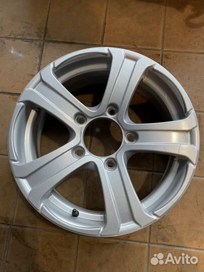 Литые диски r16 на ниву 6J