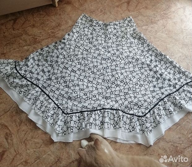 Много юбочек