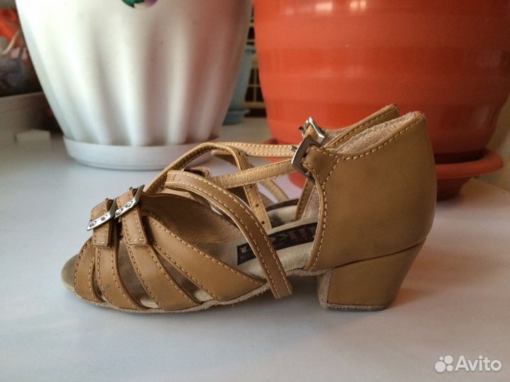 Туфли доя девочки бальные кожа