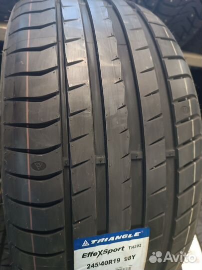 Triangle EffeXSport TH202 245/40 R19