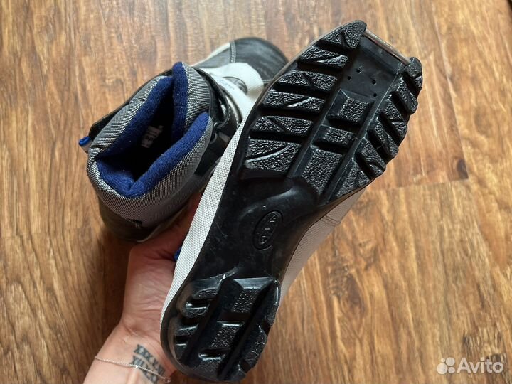 Лыжные ботинки детские 34-35