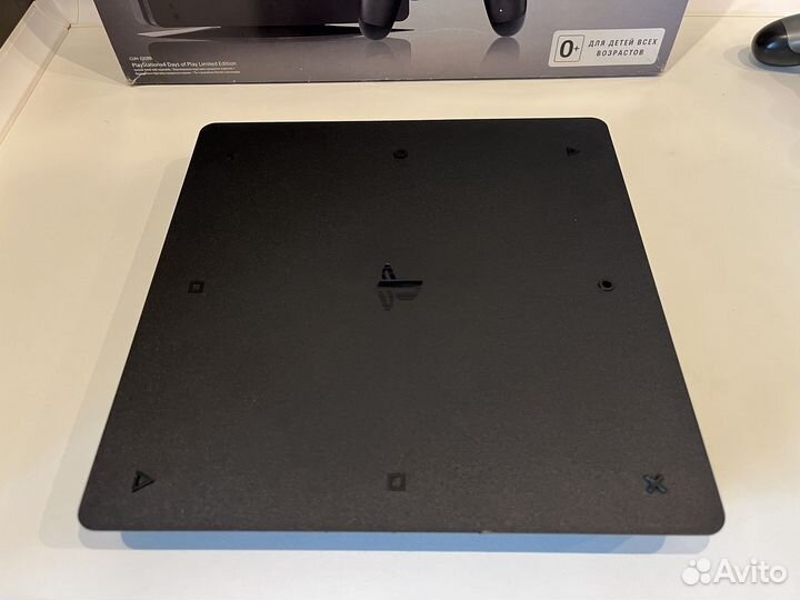 Sony PS4 Slim Limited Edition Days of Play