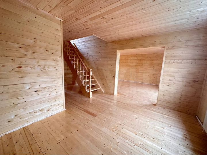 Дом 144 м² на участке 4 сот.