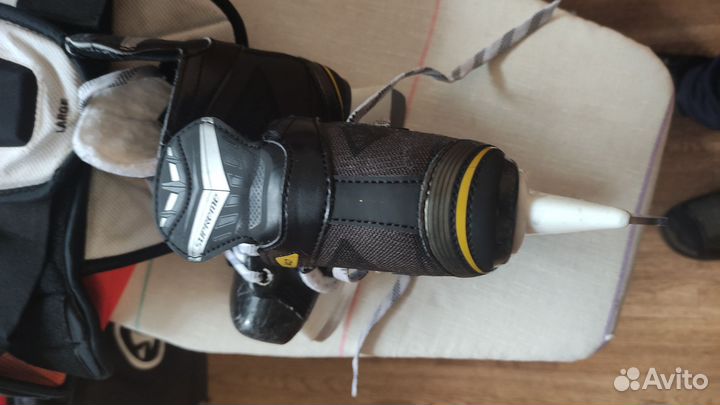 Хоккейные коньки bauer