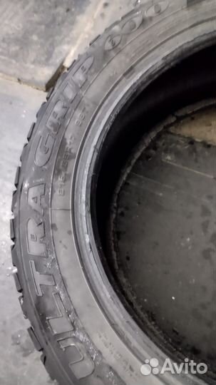 Goodyear Ultragrip 600 215/55 R17