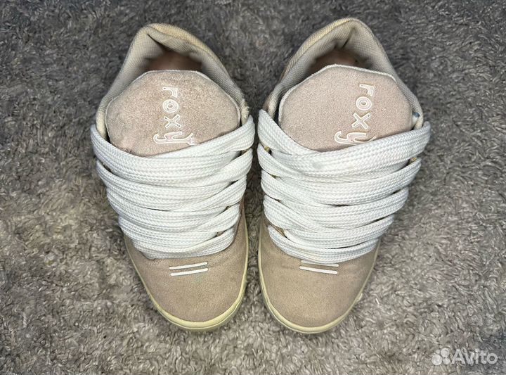 Dc shoes adio globe fallen dvs circa etnies osiris