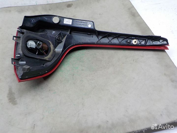 Фонарь задний левый Volvo XC60 2008