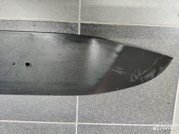 87370P1220 Накладка крышки багажника Kia Sportage