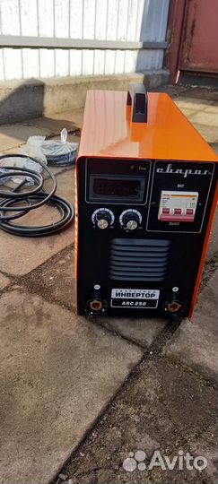 Сварочный инвертор Сварог arс 250 (R06)