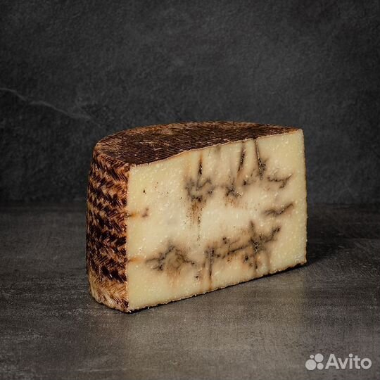 Овечий сыр с белым трюфелем