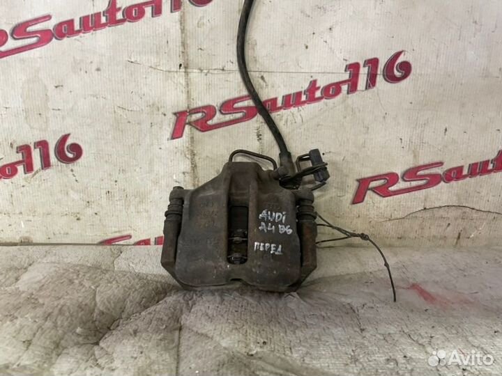 Суппорт передний левый Audi A4 B6