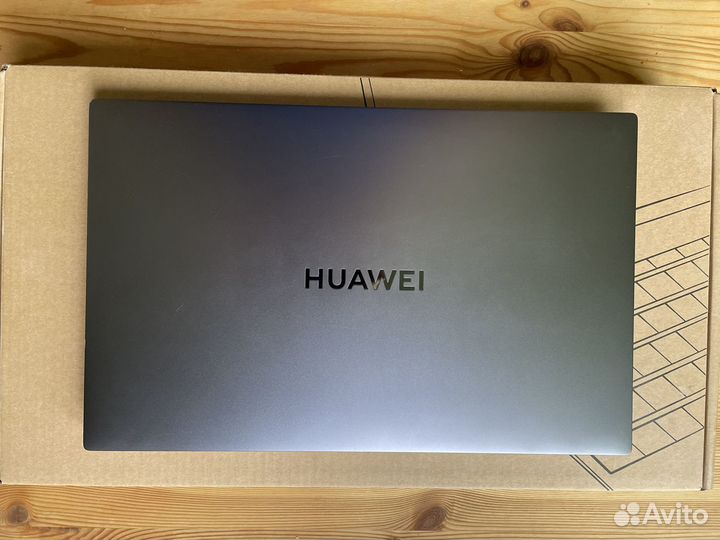Huawei Matebook d16